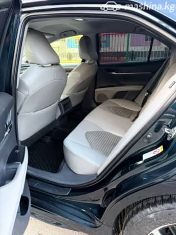 Toyota Camry VIII (XV70) 2.5 AT