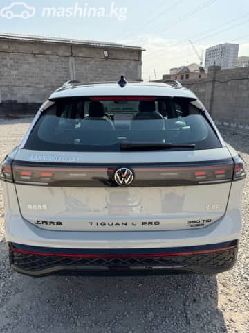 Volkswagen Tiguan III (China Market) 2.0 AMT
