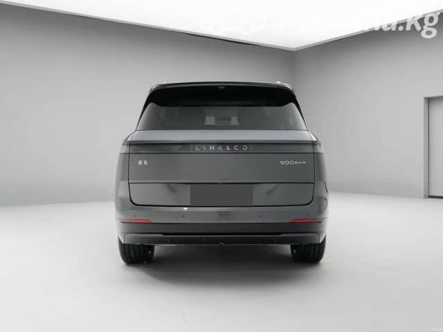 Lynk & Co 900 2.0hyb AT 4WD