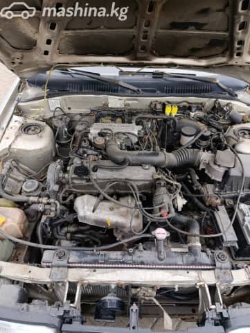 Mazda 626 III (GD) 2.0 MT