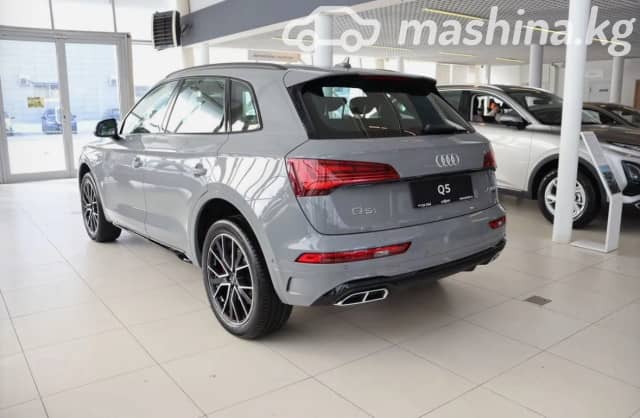 Audi Q5 II (FY) Рестайлинг 45 TFSI 2.0 AMT 4WD