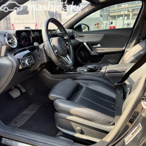 Mercedes-Benz A-Класс IV (W177) 200 1.3 AMT