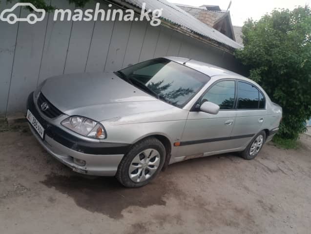 Toyota Avensis I Рестайлинг 2.0d MT