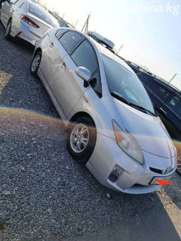 Toyota Prius III (XW30) 1.8hyb AT