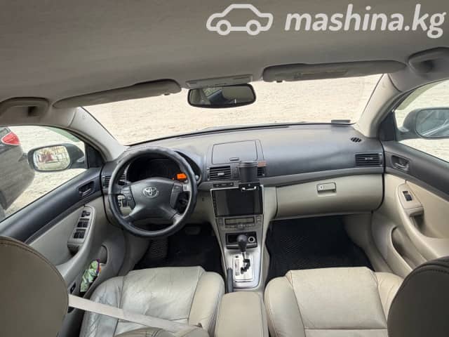Toyota Avensis II Рестайлинг 2.4 AT