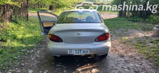 Hyundai Avante II Рестайлинг 1.5 MT