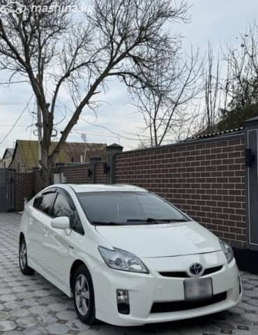 Toyota Prius III (XW30) Plug-in Hybrid 1.8hyb AT
