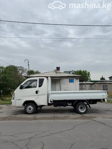 Isuzu NKR