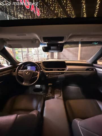 Lexus ES VII 300h 2.5hyb CVT