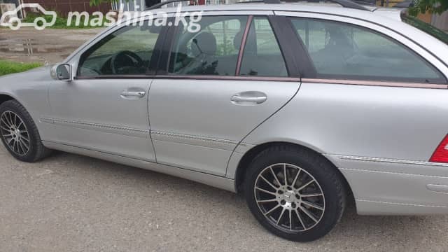 Mercedes-Benz C-Класс II (W203) 240 2.6 AT 4WD
