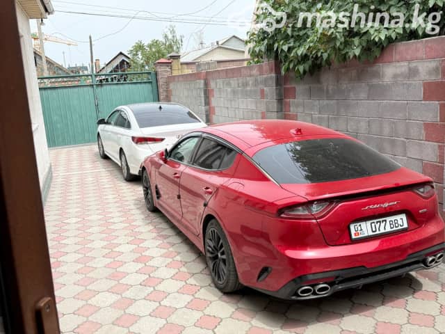 Kia Stinger I 2.0 AT 4WD