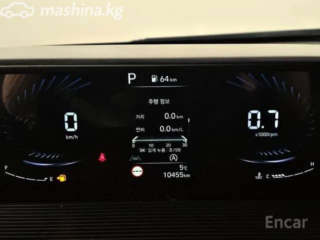 Hyundai Staria 2.2d AT