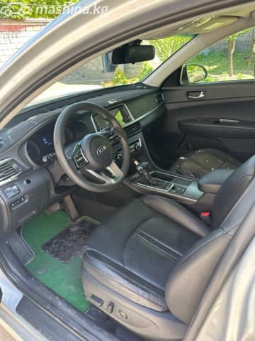Kia K5 III LPi 2.0 AT