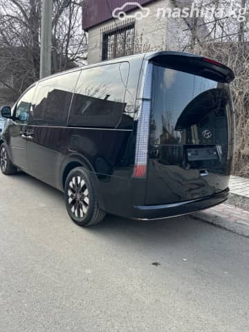 Hyundai Staria 3.5 AT