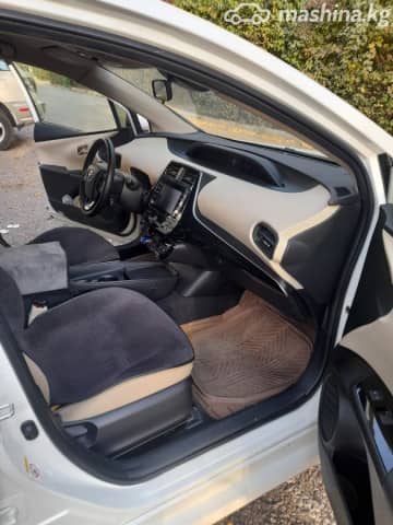 Toyota Prius IV Рестайлинг (XW50) 1.8hyb AT