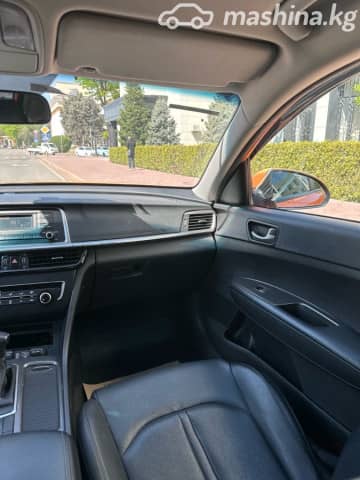 Kia K5 II 2.0 AT