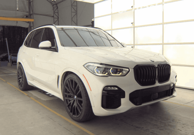 BMW X5 IV (G05/G18) M50i 4.4 AT 4WD