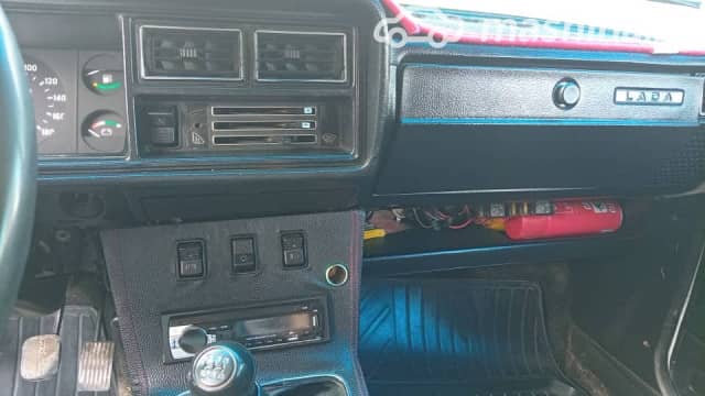 ВАЗ (Lada) 2107 2107 1.5 MT