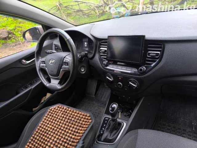 Hyundai Solaris II Рестайлинг 1.6 AT