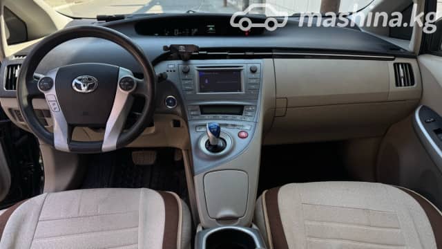 Toyota Prius III Рестайлинг (XW30) 1.8hyb AT