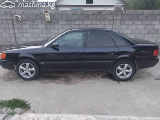 Audi 100 IV (C4) 2.6 MT