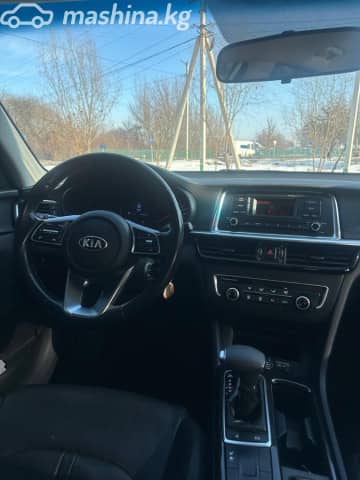 Kia K5 III LPi 2.0 AT