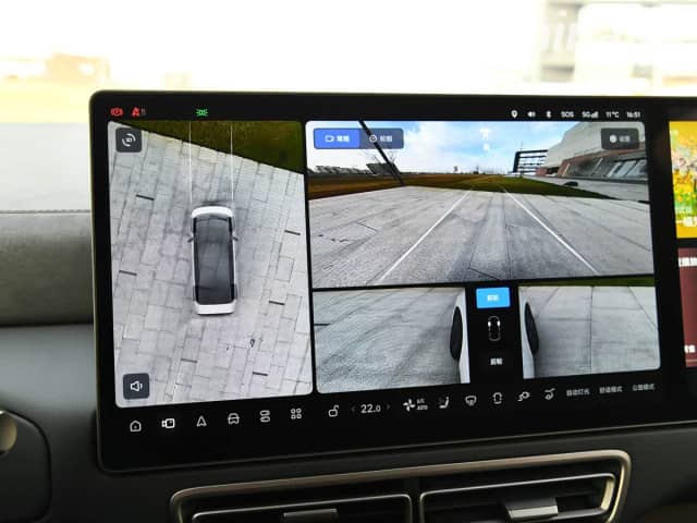 LiXiang Mega 102.7 kWh Electro AT 4WD