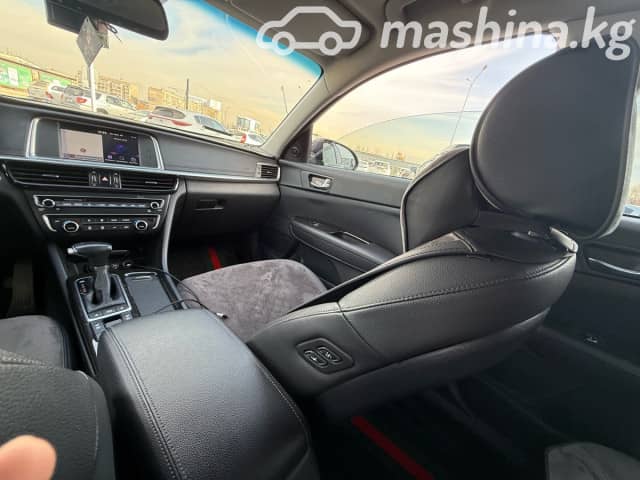 Kia K5 II 1.6 AMT