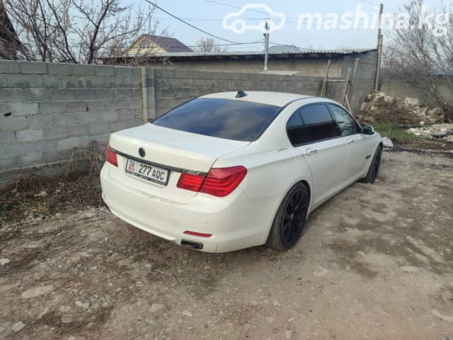 BMW 7 серии V (F01/F02/F04) 750i 4.4 AT