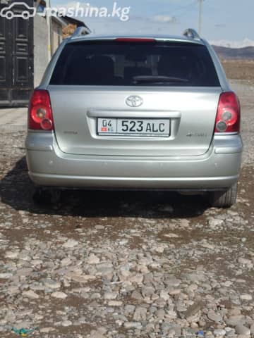 Toyota Avensis II Рестайлинг 1.8 MT