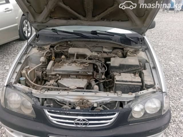 Toyota Avensis I 1.8 MT