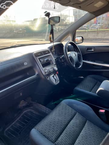Honda Stream I Рестайлинг 1.7 AT