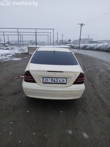 Mercedes-Benz C-Класс II (W203) 200 2.2d MT