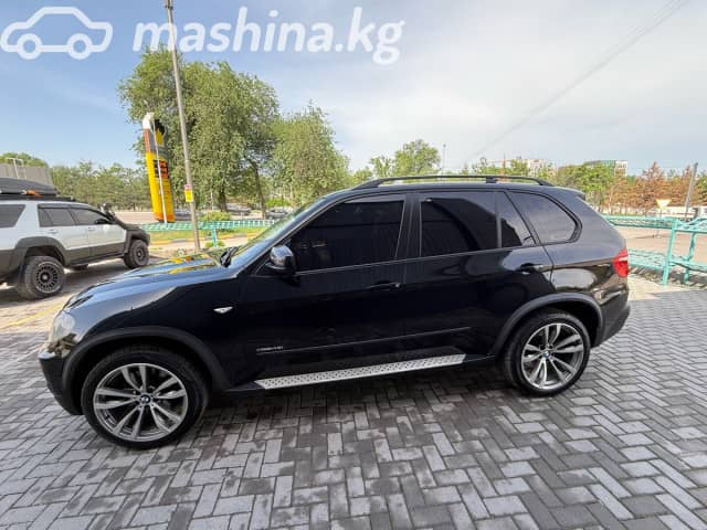 BMW X5 II (E70) 48i 4.8 AT 4WD