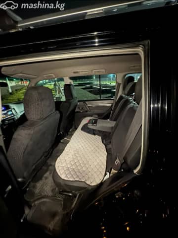 Mitsubishi Pajero IV 3.2d MT 4WD