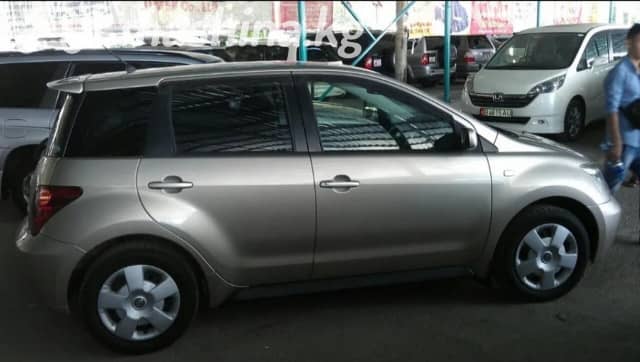 Toyota Ist I 1.5 AT