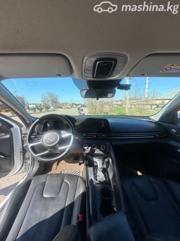 Hyundai Avante VII 1.6 AT