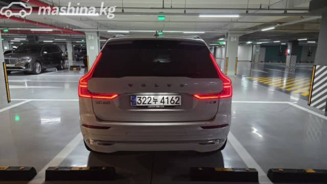 Volvo XC60 II Рестайлинг 2.0 AT 4WD