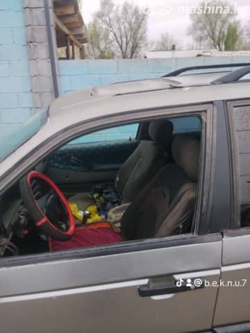 Volkswagen Passat B3 1.8 MT