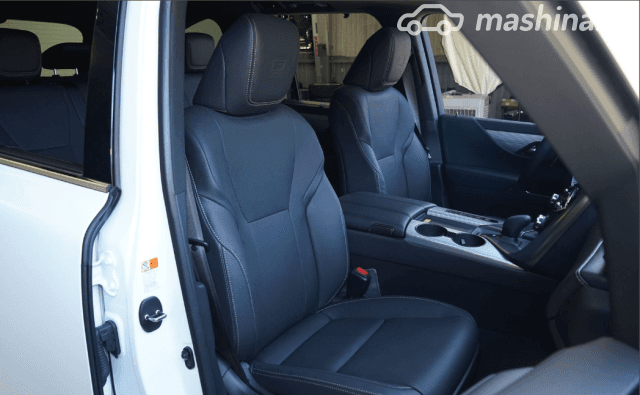 Lexus LX IV 700h 3.5hyb AT 4WD