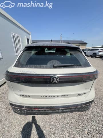 Volkswagen Tiguan III (China Market) 2.0 AMT 4WD