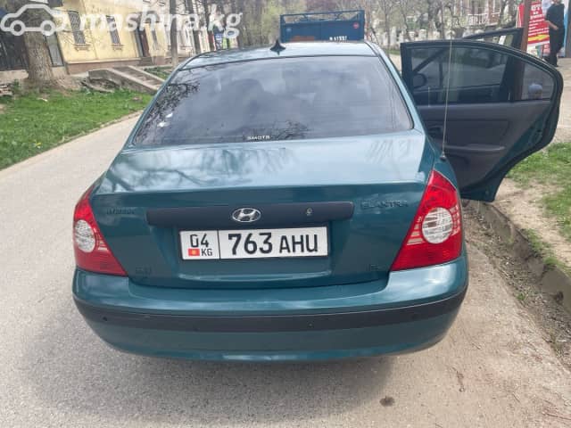 Hyundai Elantra III (XD2) Рестайлинг 1.6 MT