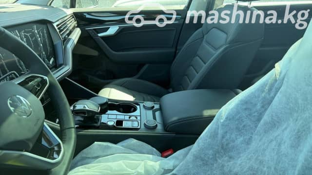 Volkswagen Touareg III Рестайлинг 2.0 AT 4WD