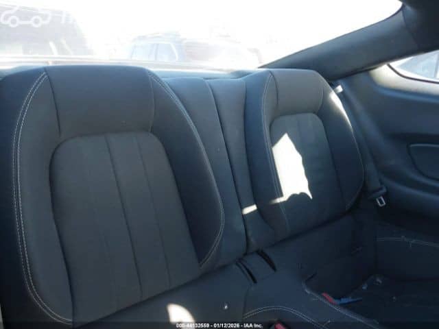 Ford Mustang VI Рестайлинг 2.3 AT