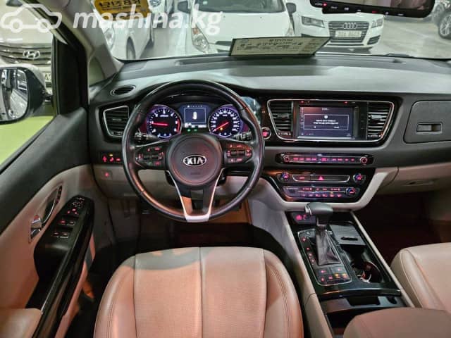 Kia Carnival III 2.2d AT