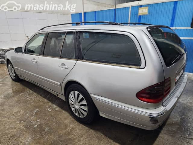 Mercedes-Benz E-Класс II (W210, S210) Рестайлинг 220 2.2d AT