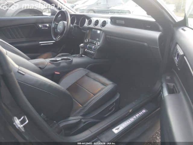 Ford Mustang VI Рестайлинг 2.3 AT