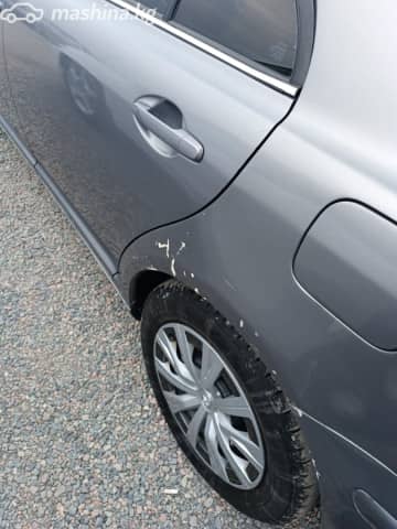 Toyota Avensis II 1.8 MT