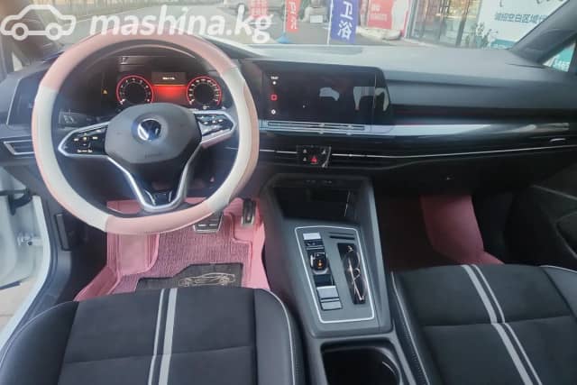 Volkswagen Golf VIII 1.4 AT