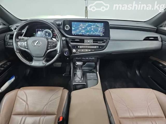 Lexus ES VII Рестайлинг 300h 2.5hyb CVT
